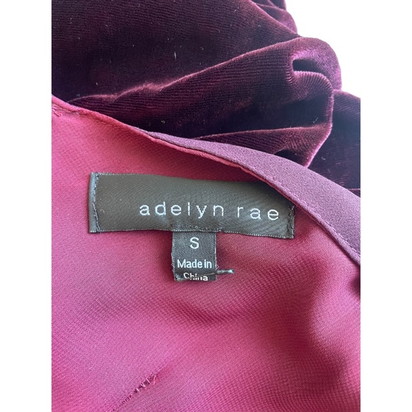 Adelyn Rae Francine Velvet Dress - Size Small - Picture 10 of 12